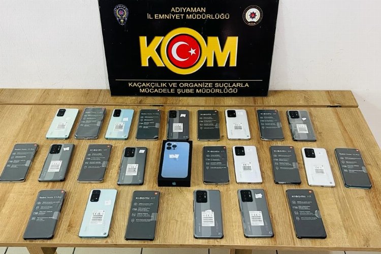 Adıyaman'da gümrük kaçağı telefonlara el konuldu