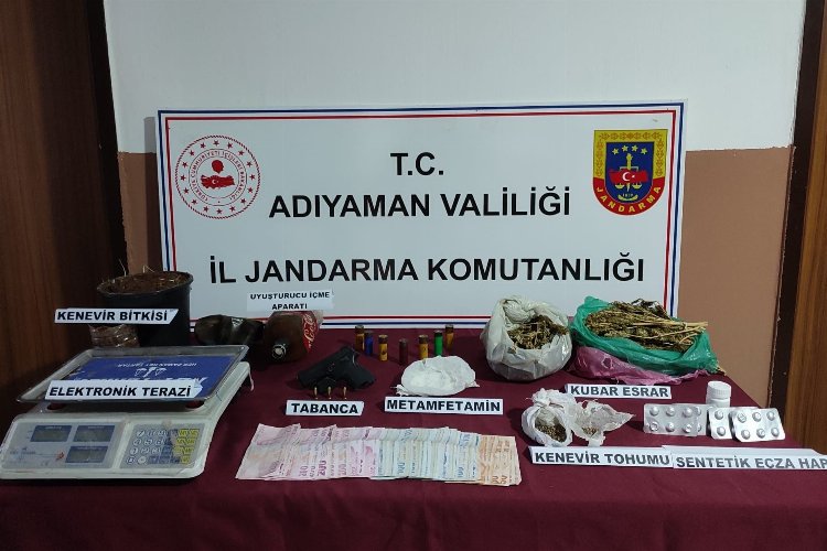 Adıyaman Kahta'da otel odasında uyuşturucu ticaretine gözaltı!