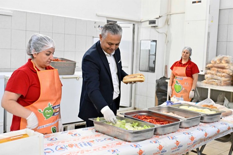 Antalya Muratpaşa Belediyesi'nden çocuklara özel menü