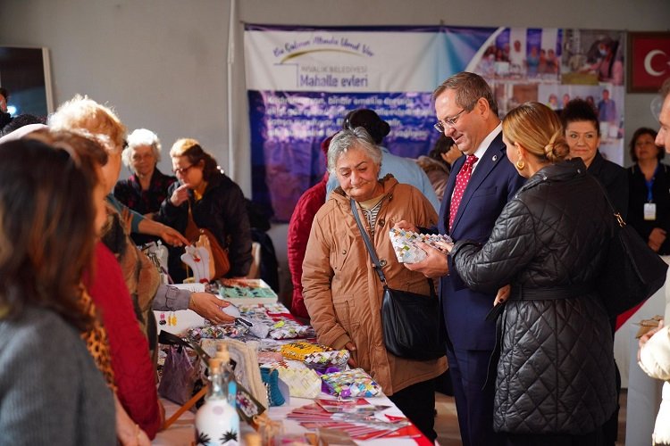 Ayvalık Üretimevleri aile bütçesine katkı sağlıyor