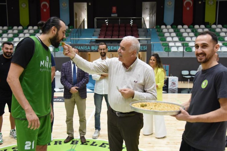 Başkan Güzgülü’den Potanın Tarzanlarına ‘tatlı’ ziyaret