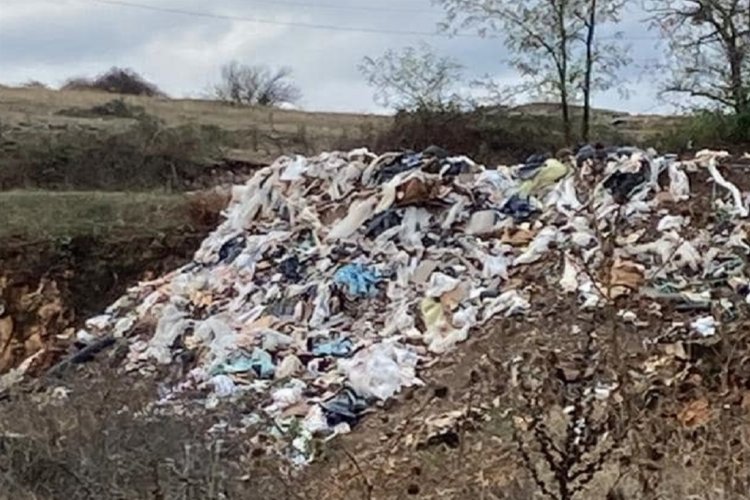 Başkan Tekin’den çevreyi kirletenlere sert tepki