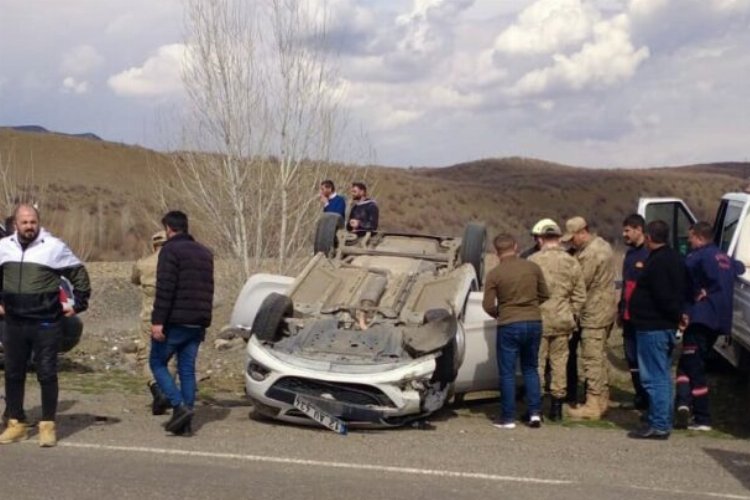 Bingöl'de iki otomobil çarpıştı: 4 yaralı