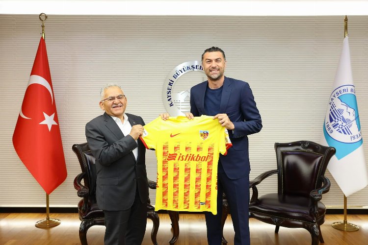 Burak Yılmaz'dan Memduh Büyükkılıç'a ziyaret