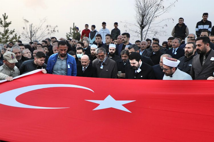 Bursa'da şehit olan memur Ağrı'da son yolculuğuna uğurlandı