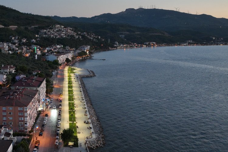 Bursa'da Gemlik Kurşunlu sahiline 'Büyük' dokunuş