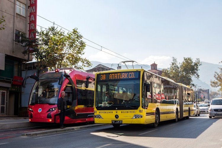 Bursa'da kadınlara ulaşım ücretsiz