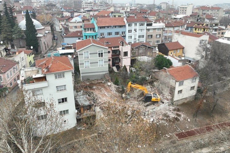 Bursa'da riskli yapılar ortadan kaldırılıyor