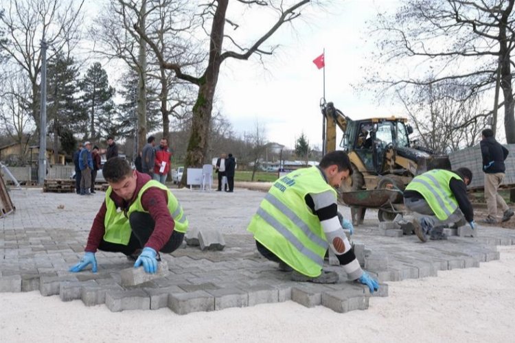 Bursa İnegöl'de Karahasanlar parke taşa kavuştu