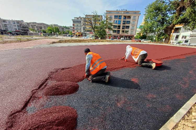 Bursa Osmangazi'de yeni parklar şekilleniyor