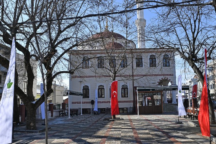 Bursa Osmangazi'den Yunuseli Merkez Camii'ne çevre düzenlemesi