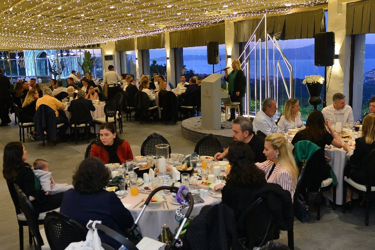 Bursalı annelerden geleneksel iftar