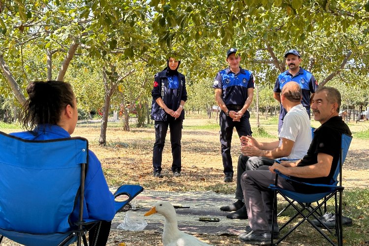 Çayırova'da mesire alanları ve parklarda huzuru sağlıyorlar