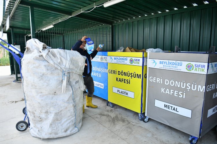 Çevreci Beylikdüzü'ne 'sıfır atık' belgesi