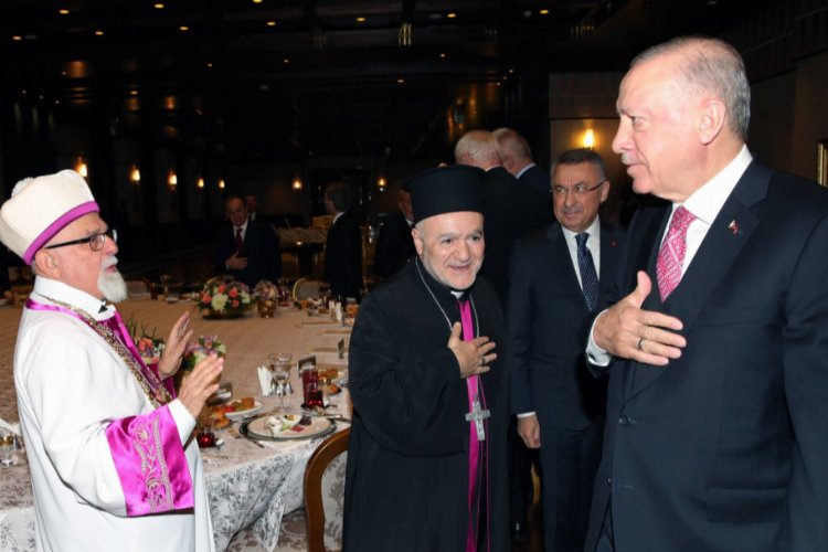 Dini azınlık temsilcilerine Külliye'de iftar