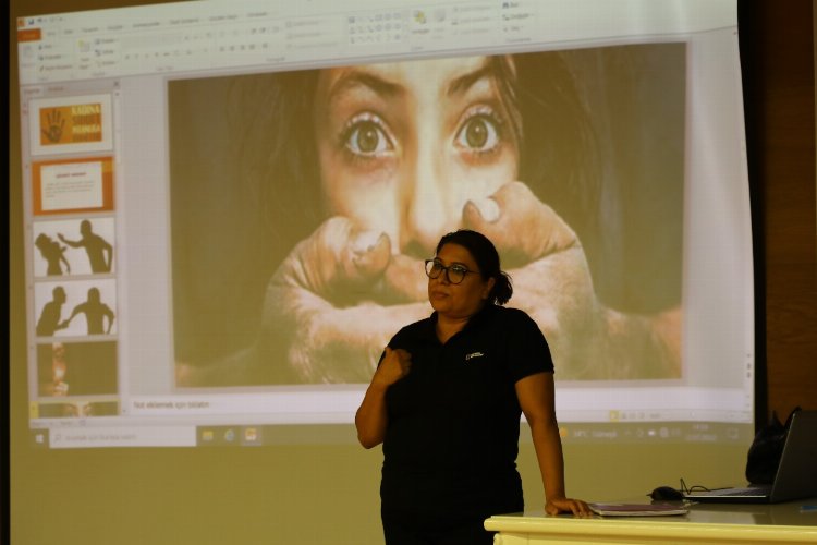 Diyarbakır'da belediye çalışanlarına yönelik 'aile içi' seminer