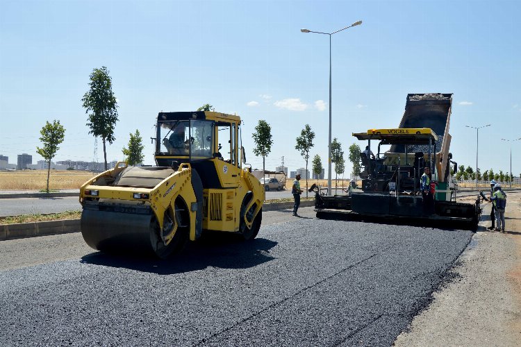 Diyarbakır'da bozulan yollar yenileniyor