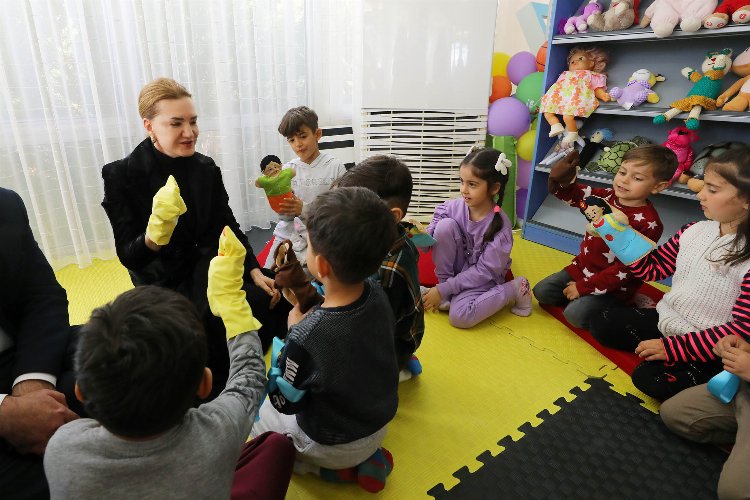 Dokuz Eylül'den depremzede çocuklar için kreş hizmeti