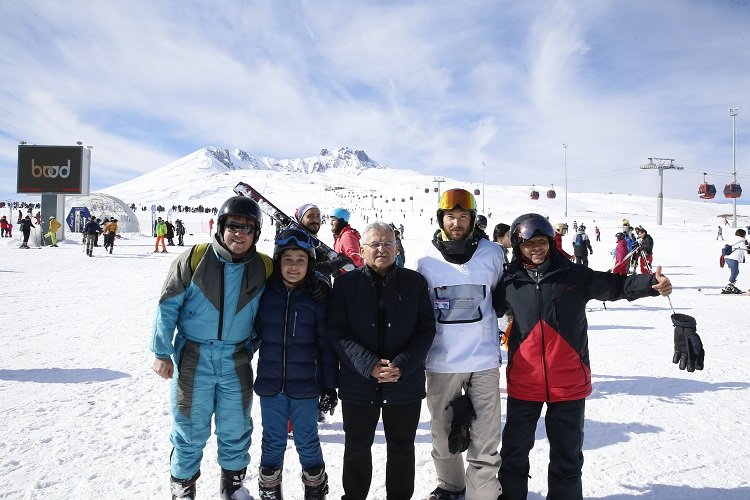 Erciyes Kayak Merkezi'nin ünü İngiltere'ye erişti