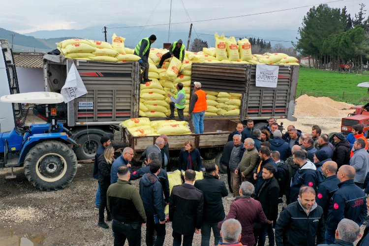 Gaziantep Büyükşehir'den üreticilere gübre desteği