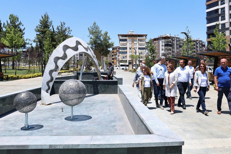 Gaziantep'te Türkiye Yüzyılı Cumhuriyet Parkı şekilleniyor