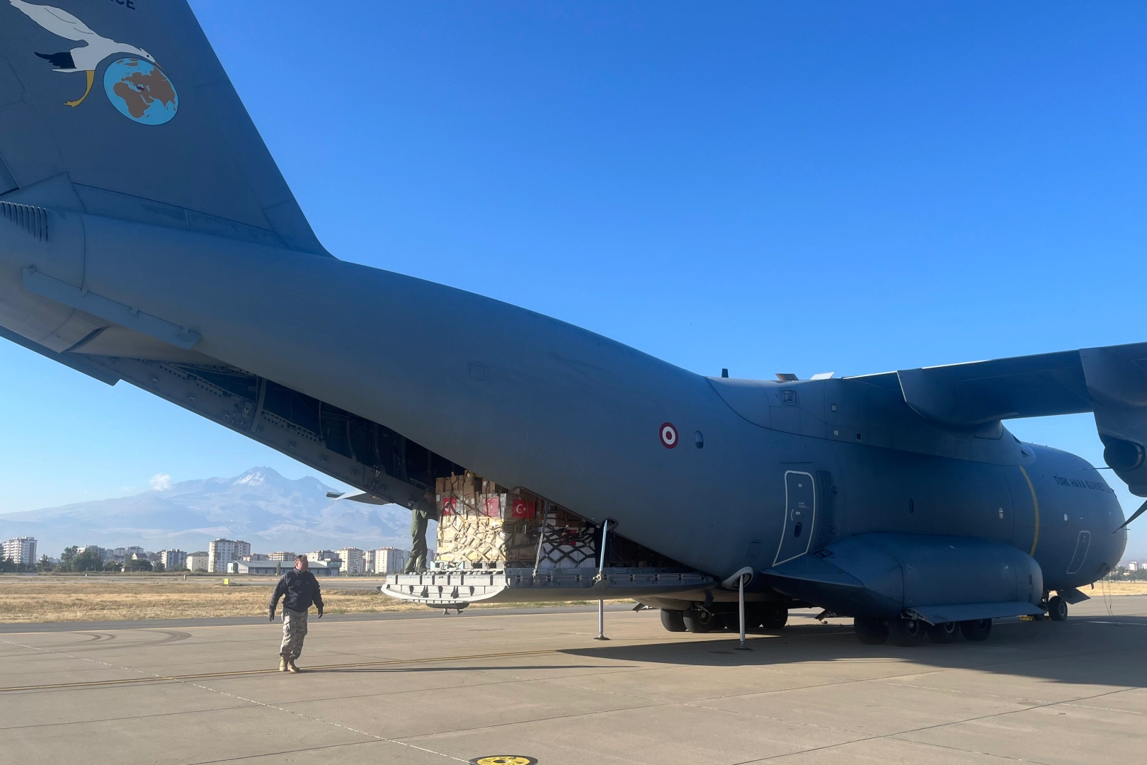 Gazze için tonlarca gıda malzemesi Ürdün'e ulaştırıldı