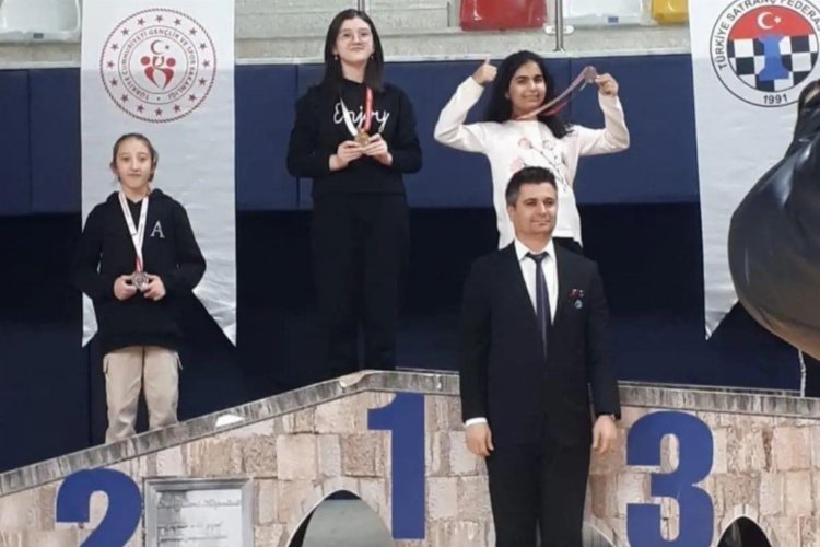 Gebze’nin başarılı sporcuları şampiyonluklara doymuyor