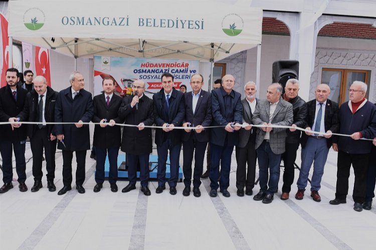 Hüdavendigâr Osmangazi Camii dualarla ibadete açıldı