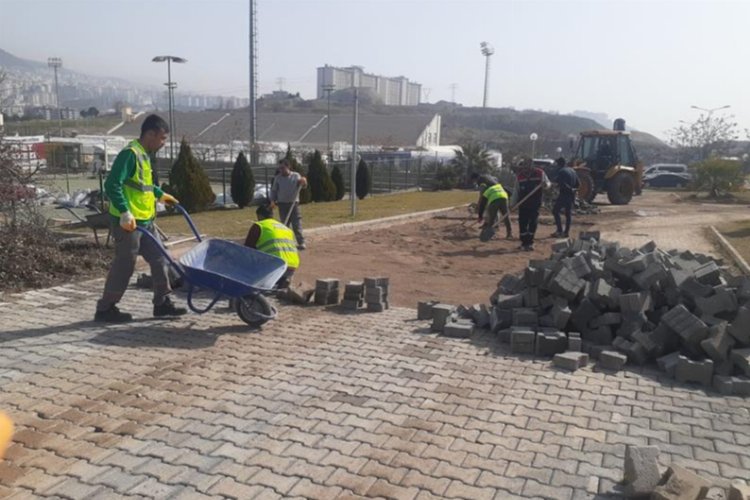 İnegöl Belediyesi tüm birimleriyle Onikişubat'ta seferber