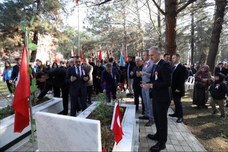 İnegöl'de şehitler törenlerle anıldı