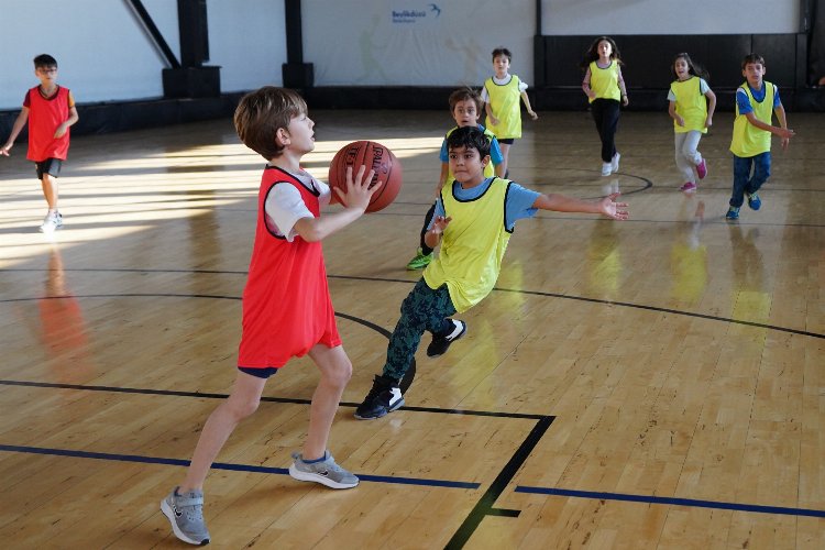 İstanbul Beylikdüzü'nde sportif faaliyetler sürüyor