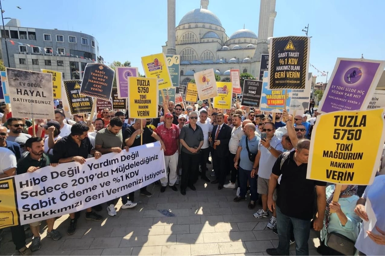 İYİ Partili Türkoğlu TOKİ mağdurlarına ses oldu! Bakan Kurum'a TOKİ soruları...