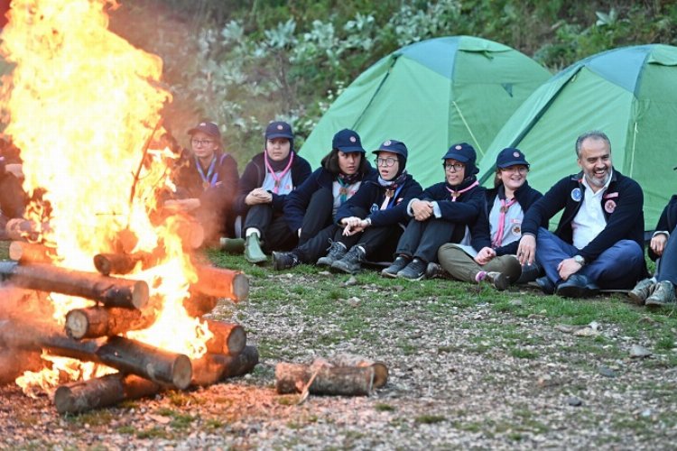 İzcilerin Uludağ eteklerinde kamp keyfi