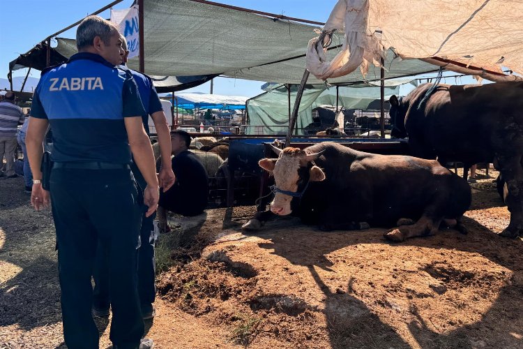 İzmir Çiğli'de bayramlık denetimlerine devam