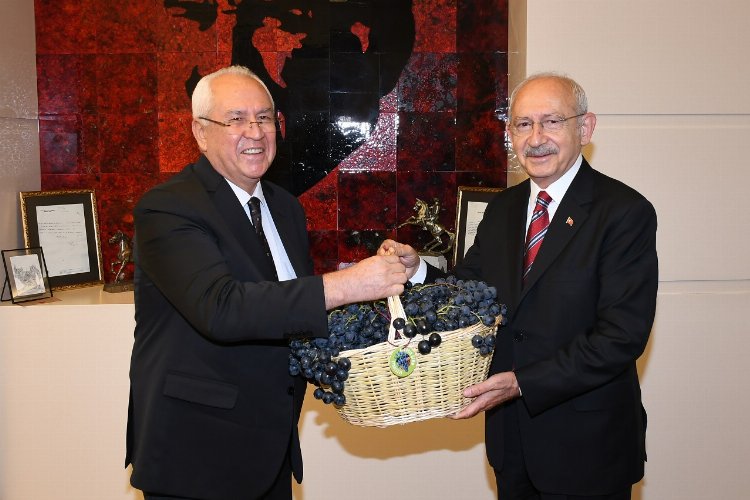 İzmir Karabağlar'dan Kılıçdaroğlu'na 'Kavacık' daveti