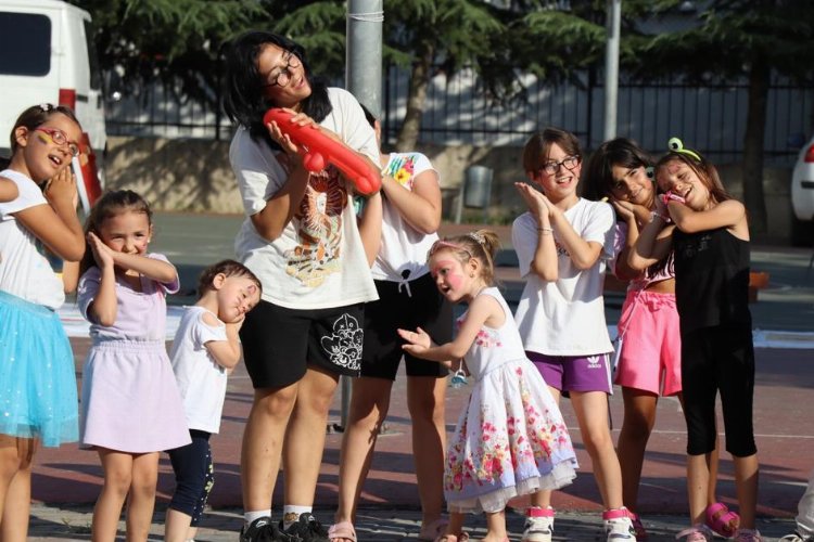 İzmit Akpınar’da çocuklar doyasıya eğlendi