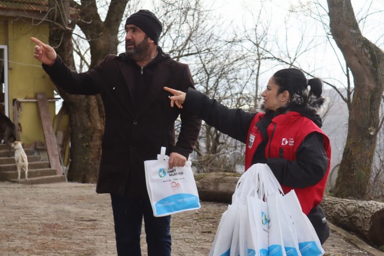 İzmit'in Çınar ekibi köyleri karış karış geziyor