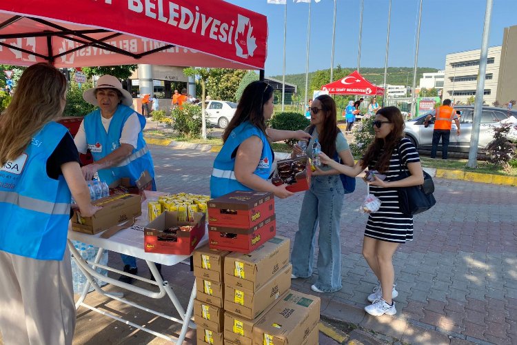 İzmit KPSS'de adayları yalnız bırakmadı