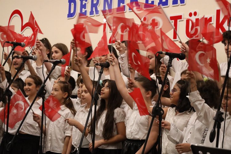 İzmit Sanat'ta yıl sonu gösterisi