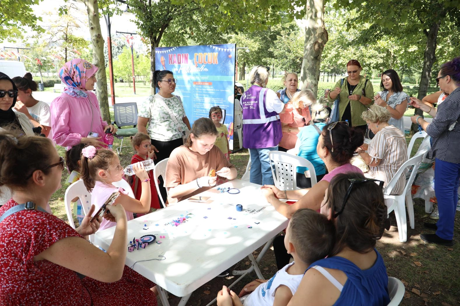 İzmit'te 'Kadın ve Çocuk Festivali'ne yoğun ilgi