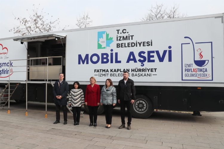 İzmit'te Mobil Aşevi'nden iftar hazırlığı