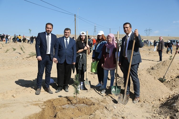 Kayseri Büyükşehir'den şehitler anısına