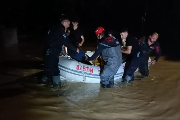 Kayseri Büyükşehir Karadeniz'de yara sarıyor