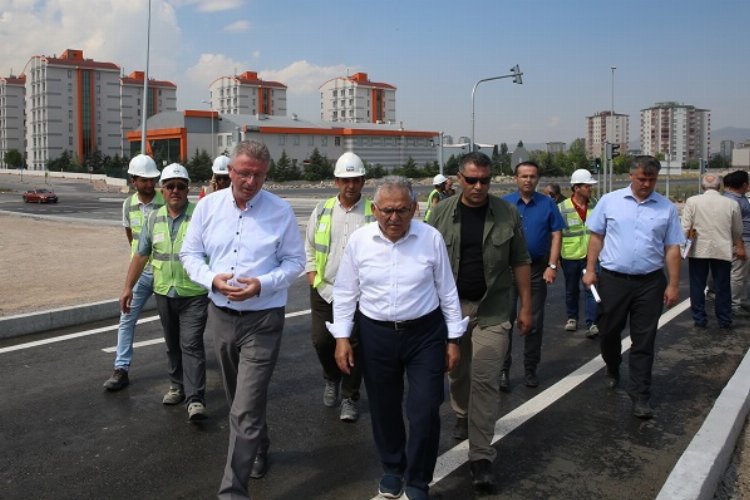 Kayseri'de dört dörtlük kavşak açılışı