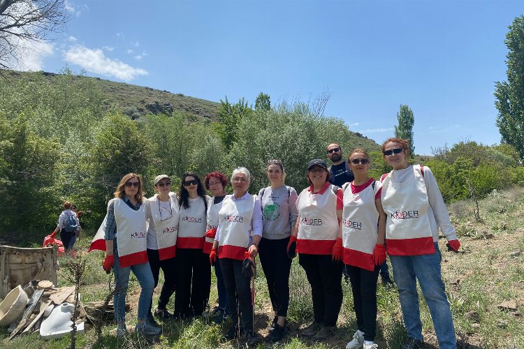 Kayseri'de KİGDER'den bahar temizliği