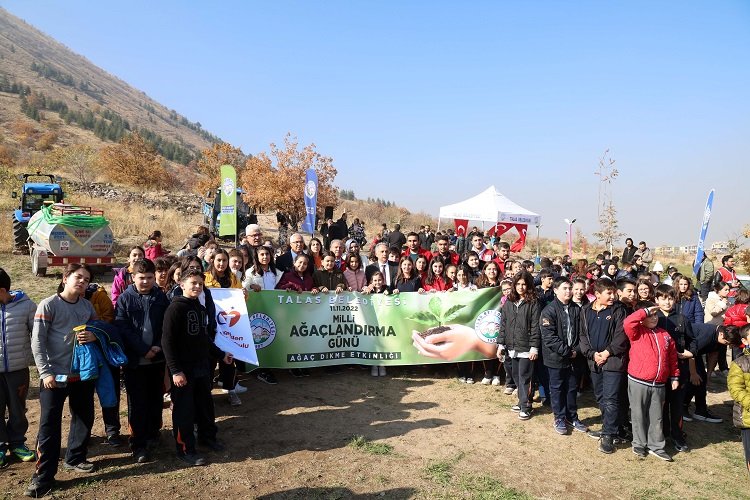 Kayseri Talas'ta yemyeşil şenlik