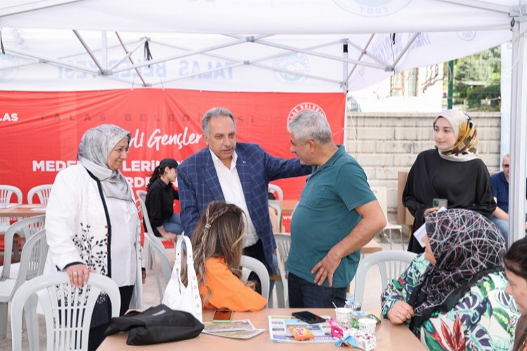 Kayseri Talas'ta yeni üniversitelilere elit karşılama