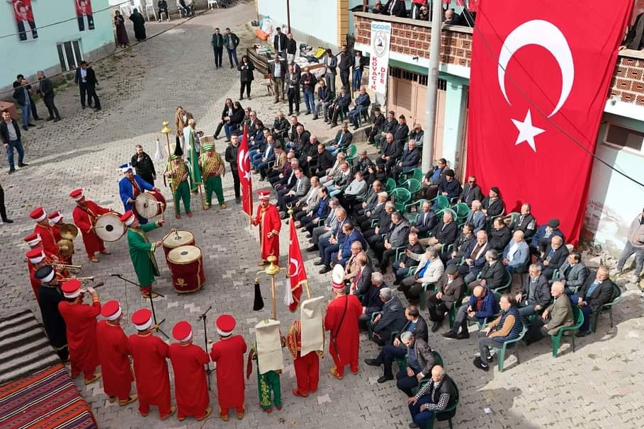 Keles Kocakovacık'ta gelenek bozulmadı