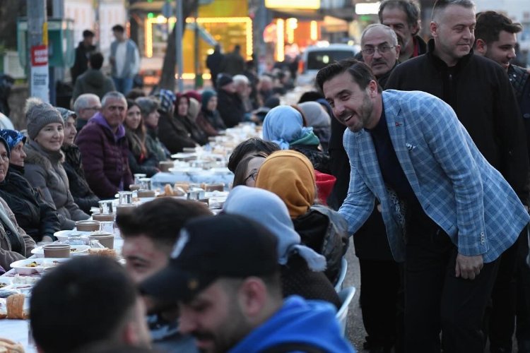 Kestel'de 6 bin kişilik sokak iftarı