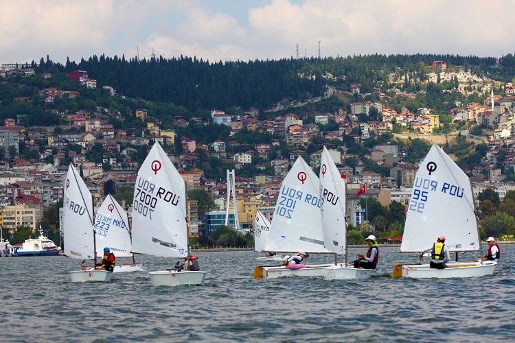 Kocaeli Büyükşehir'den Karşıyaka'ya Su Sporları Merkezi